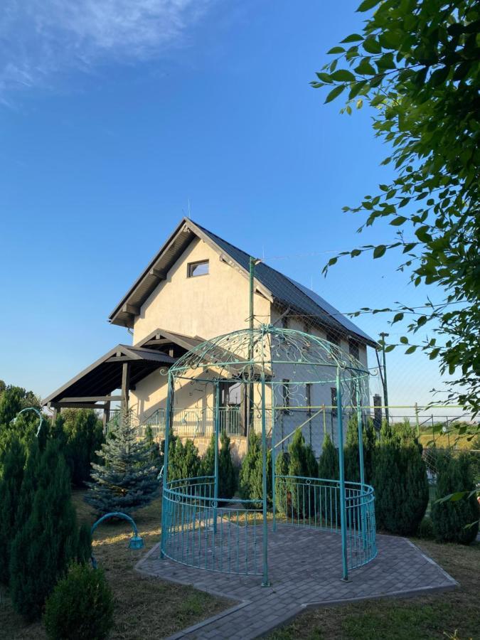 Апартаменты Green Oasis Stolniceni-Prajescu Экстерьер фото